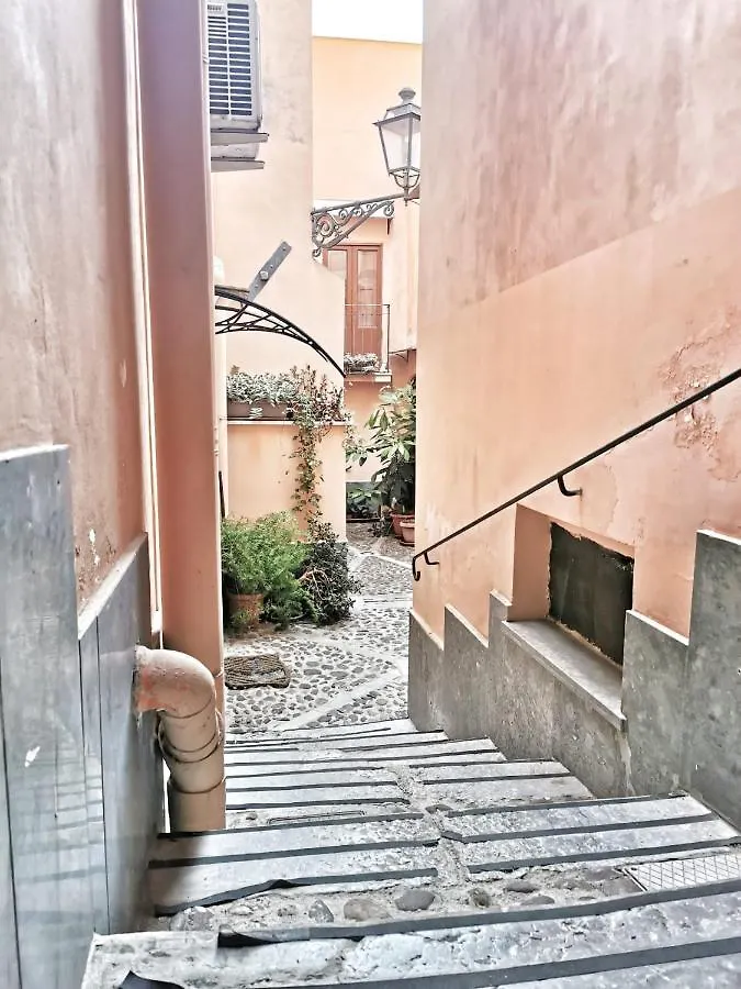 A Palermo Sono 0*,  Italy